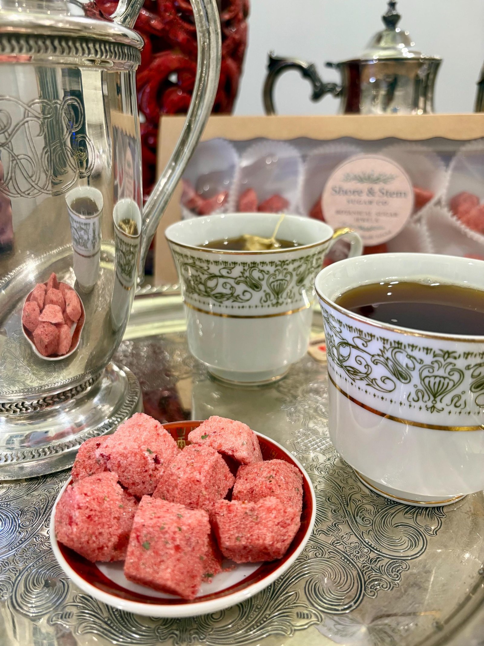 Strawberry & Lemon Balm Beverage Cubes
